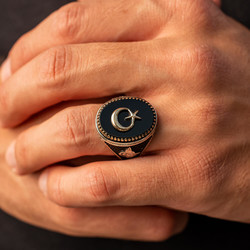 Silver Crescent Star Mens Ring with Black Onyx Stonework - 4